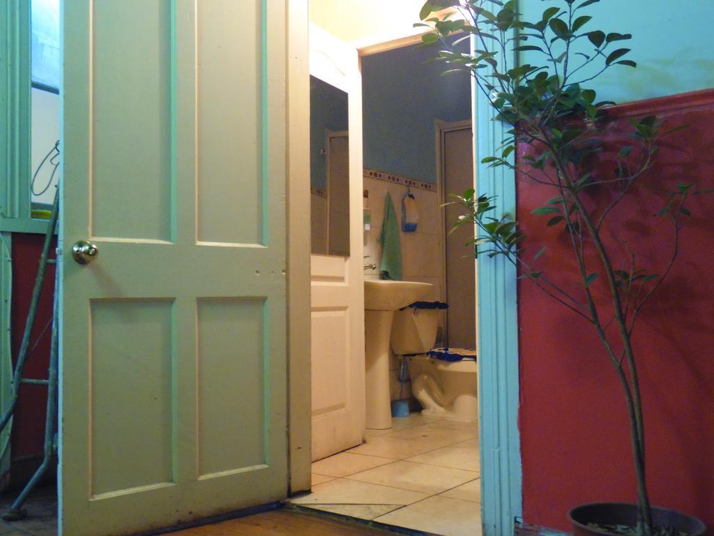 Hostal Tricontinental 瓦尔帕莱索 外观 照片