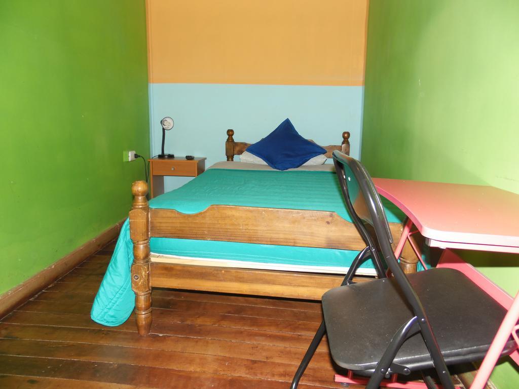 Hostal Tricontinental 瓦尔帕莱索 客房 照片