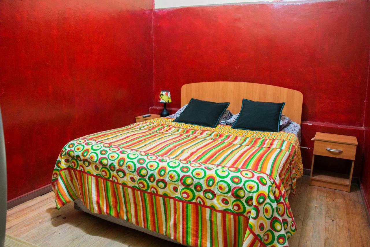 Hostal Tricontinental 瓦尔帕莱索 外观 照片